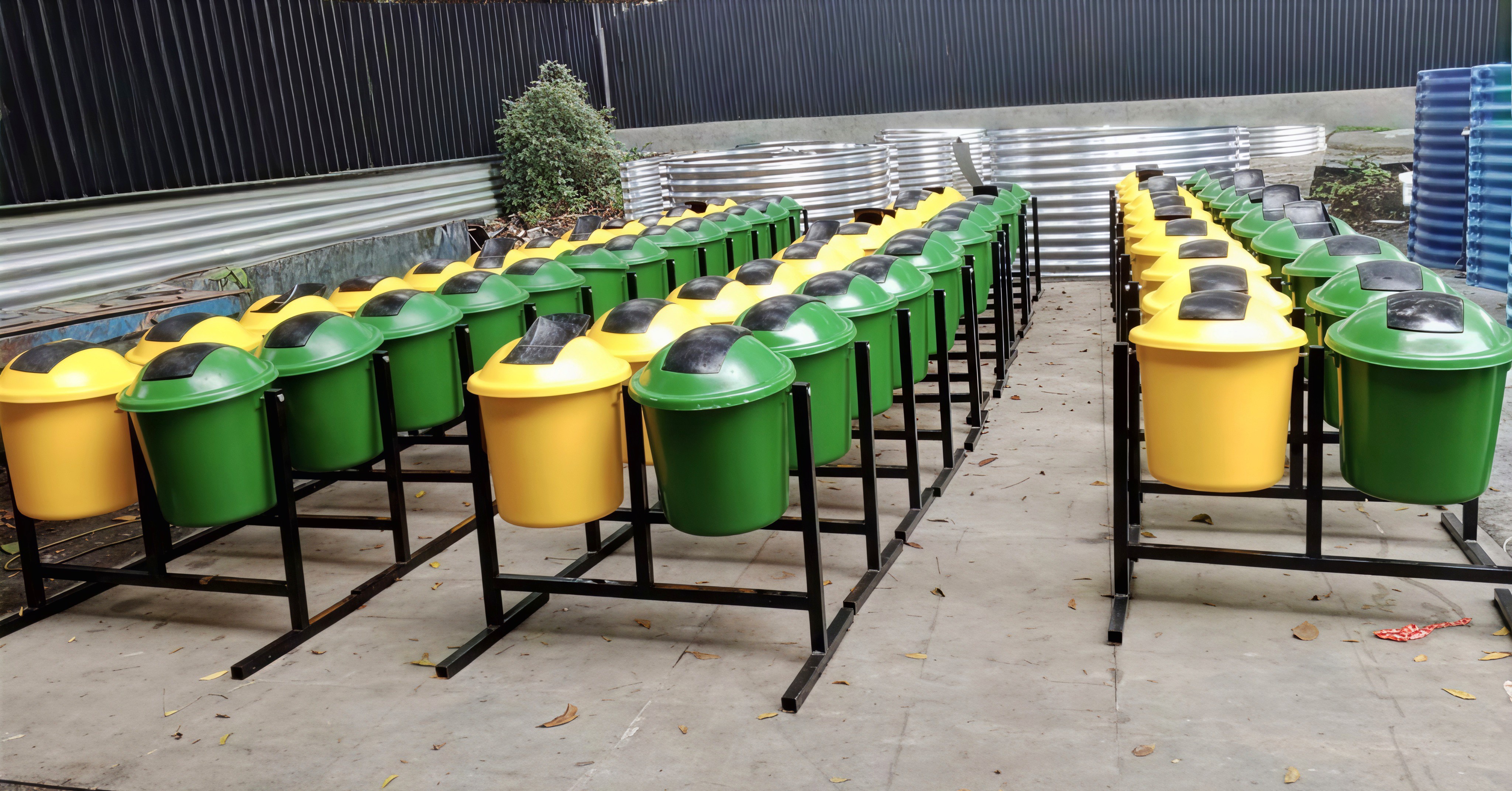 Tempat Sampah Fiberglass Bulat
